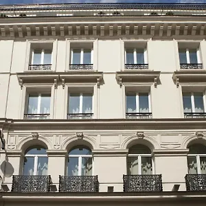 Nell Aparthotel