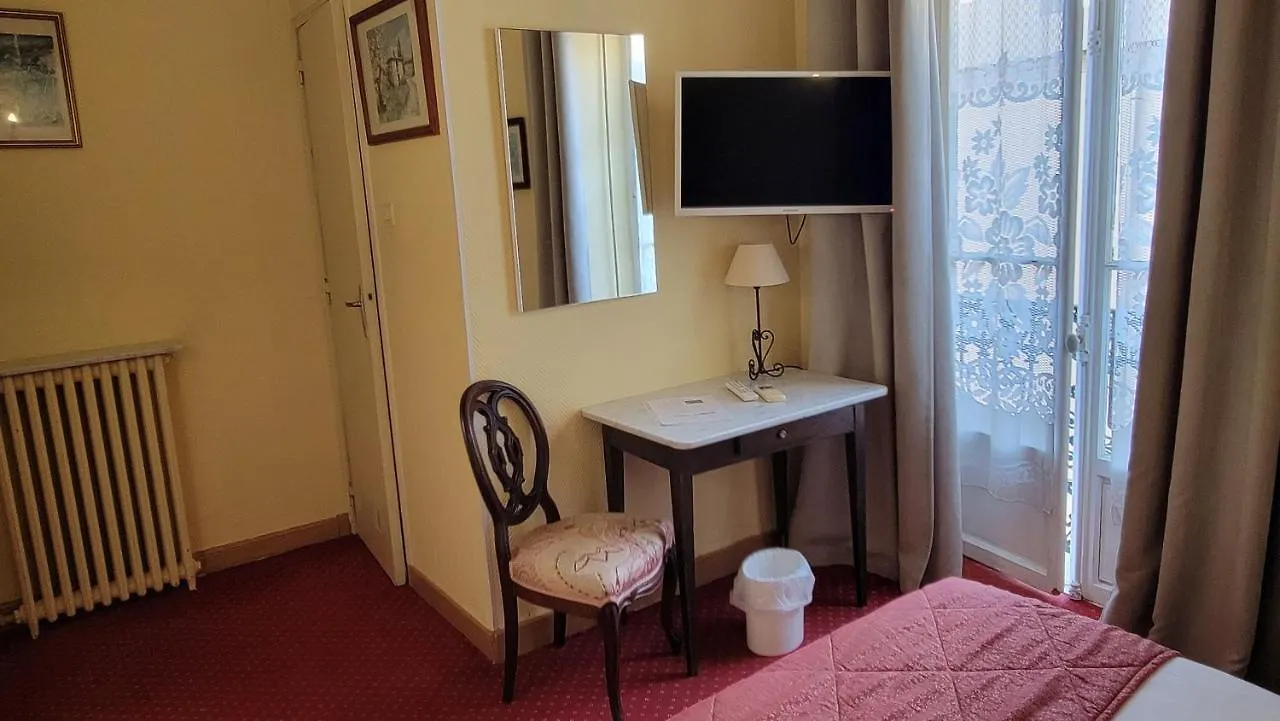 Villa Eden Nice 2*,  France