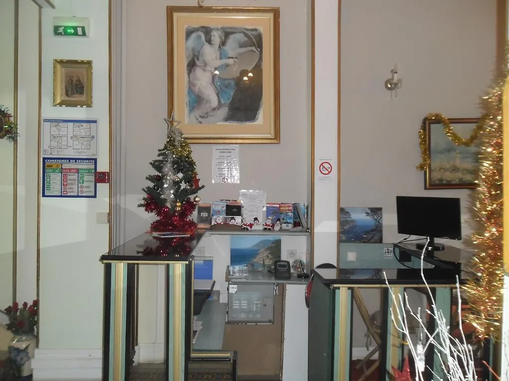 Villa Eden Nice 2*,  France